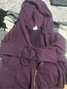Deep Plum Hooded Zip Sweatshirt with Gold Zipper